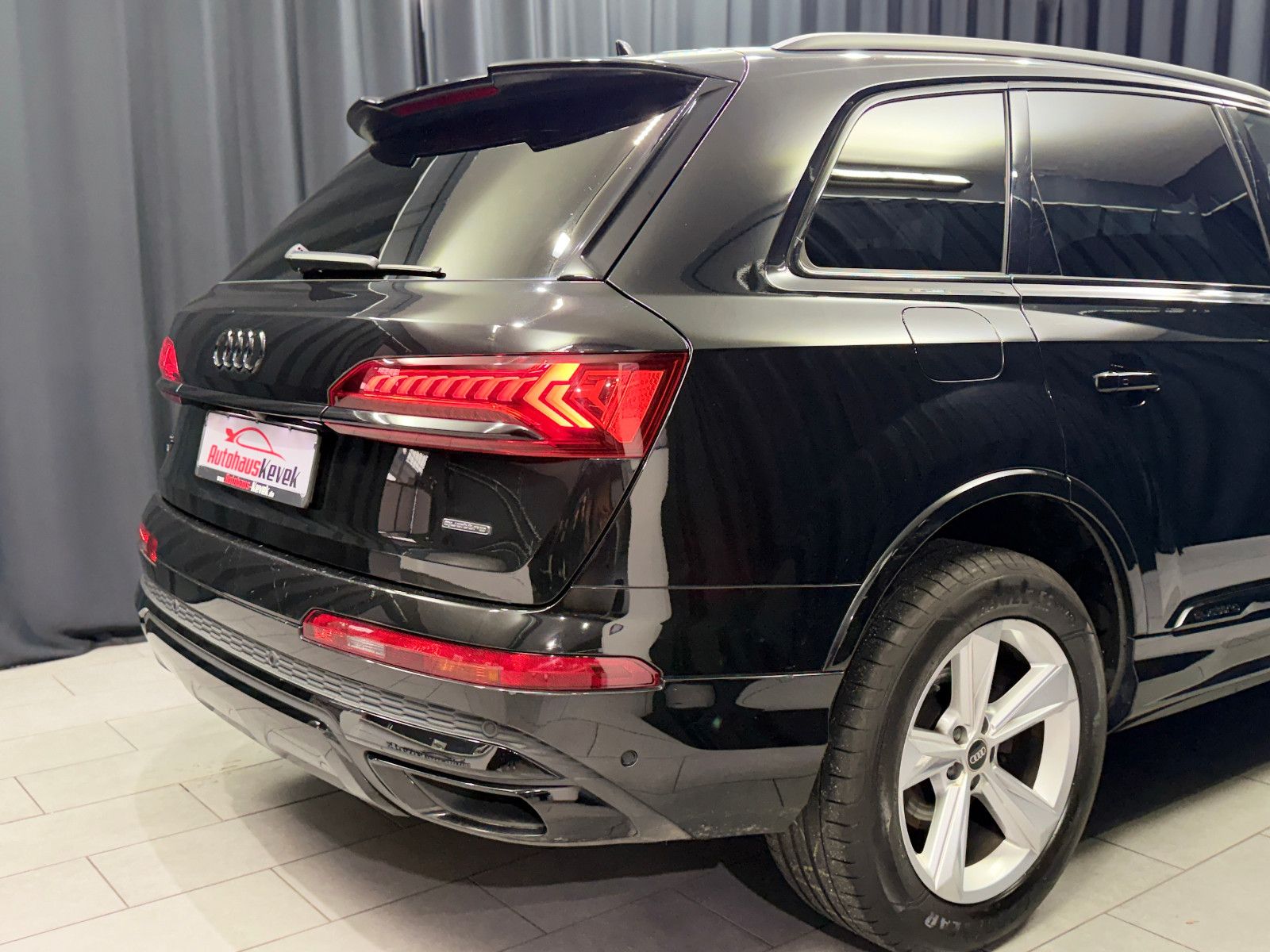 Fahrzeugabbildung Audi Q7 45 TDI quattro S line|PANO|KAMERA