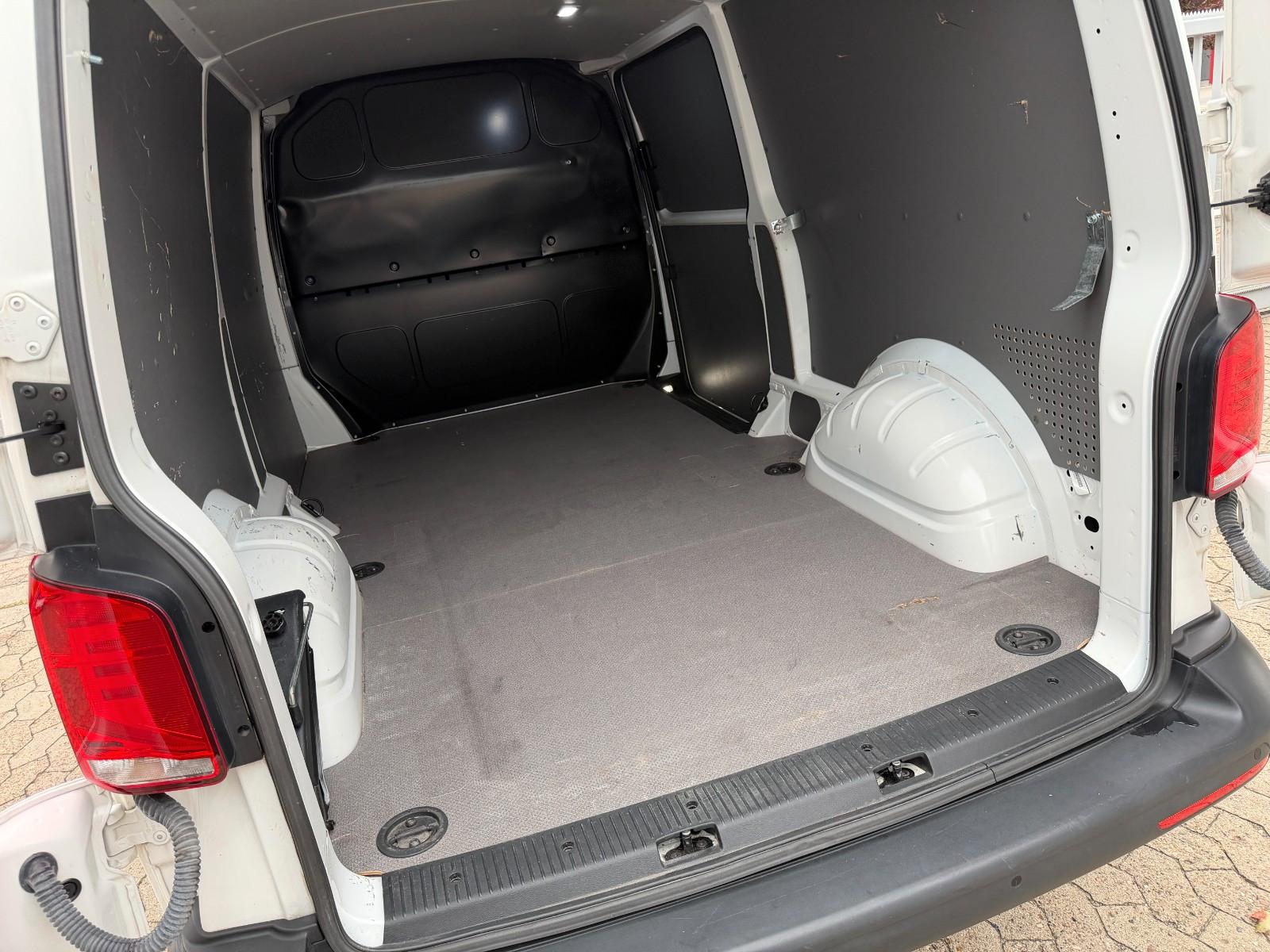 Volkswagen T6.1 Transporter Kasten FWD lang 3 SITZE*PDC*
