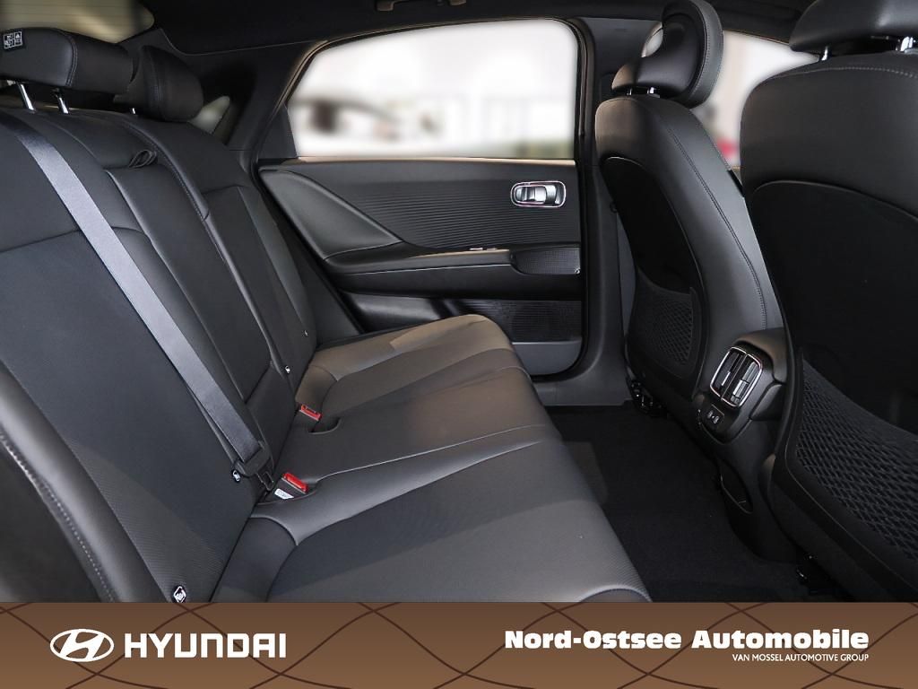 Fahrzeugabbildung Hyundai IONIQ 6 UNIQ Glasdach dig. Außenspiegel LM-Felge