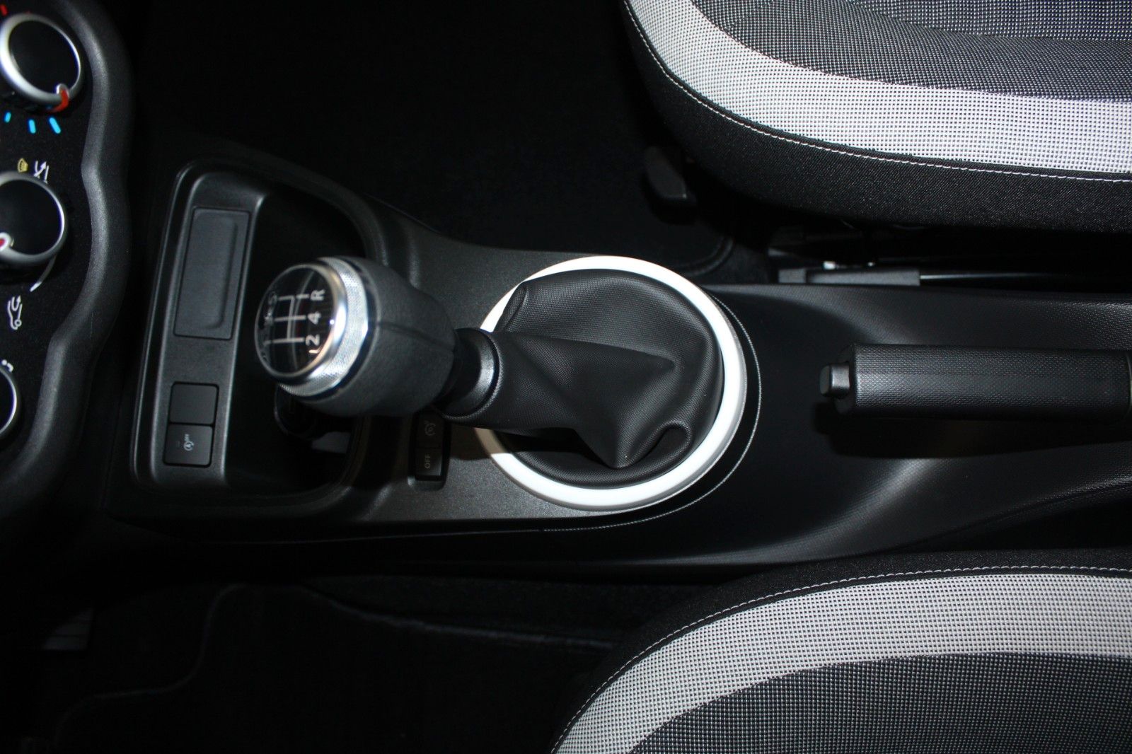Fahrzeugabbildung Renault Twingo SCe 65 Limited 5-trg KLIMA Bluetooth