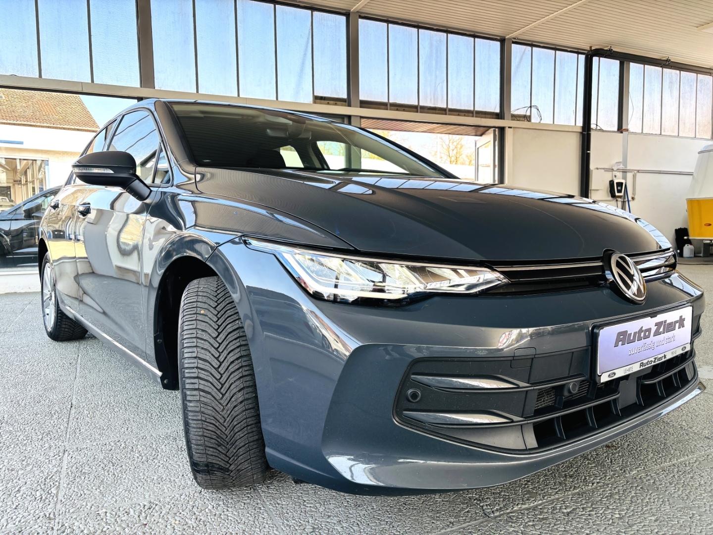Volkswagen Golf VIII 1.5 TSI LIFE LED SHZ ACC PDC CARPLAY G, миниатюра 3