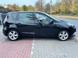 Renault Scenic III BOSE 1.5dCi*Aut.*Temp*PDC*2.Hd*ZR NEU - Renault Scenic: 5.5