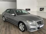 Mercedes-Benz E 250 CDI Lim. 4M DISTRONIC+LEDER+NAVI+SD+XENON - Mercedes-Benz E 250 mit Diesel-Antrieb: Limousine