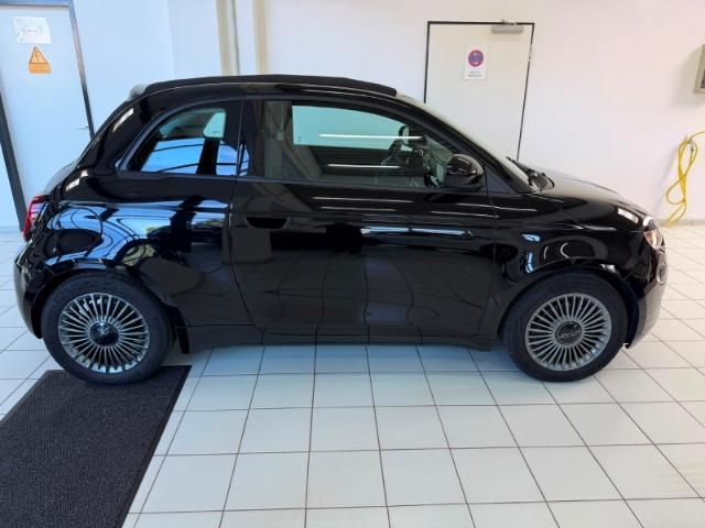 Fiat 500e Cabrio Icon Faltdach Navi Digitales Cockpit