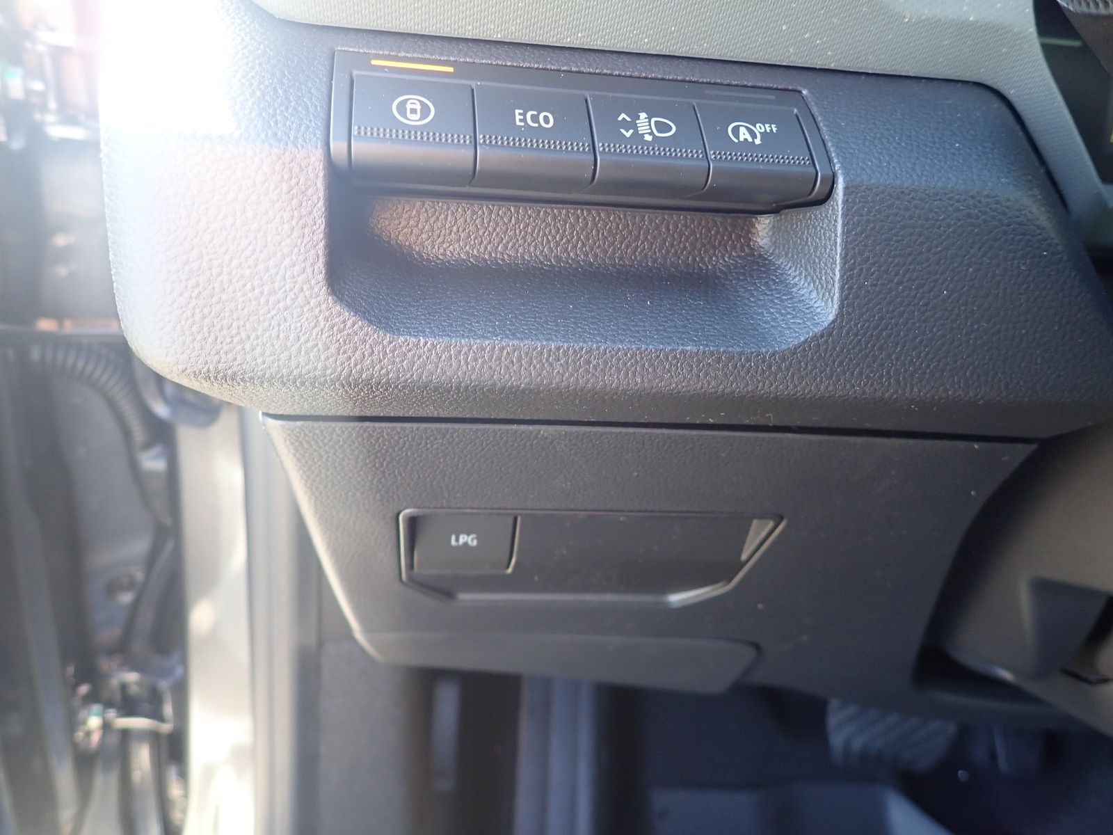 Fahrzeugabbildung Dacia Duster Extreme Eco-G 120 auto