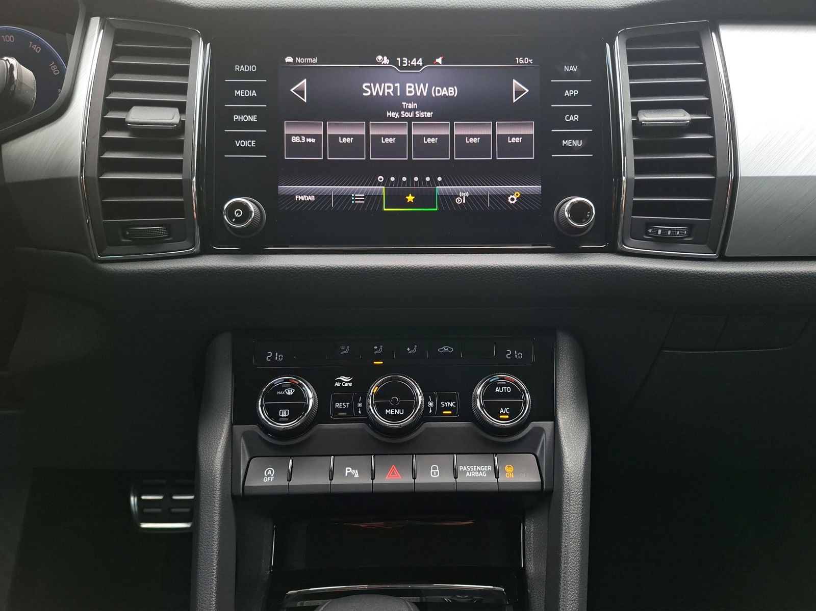 Fahrzeugabbildung SKODA Kodiaq Skoda Kodiaq 1.5l DSG*Matrix*7Sitzer*Kame