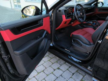 Porsche Cayenne - 12