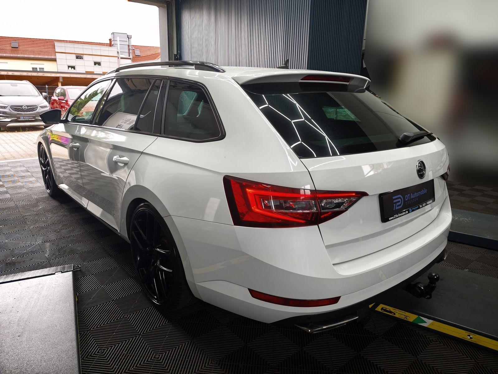 Skoda Superb Combi 2.0 TSI SportLine 4x4*Canton*Std...