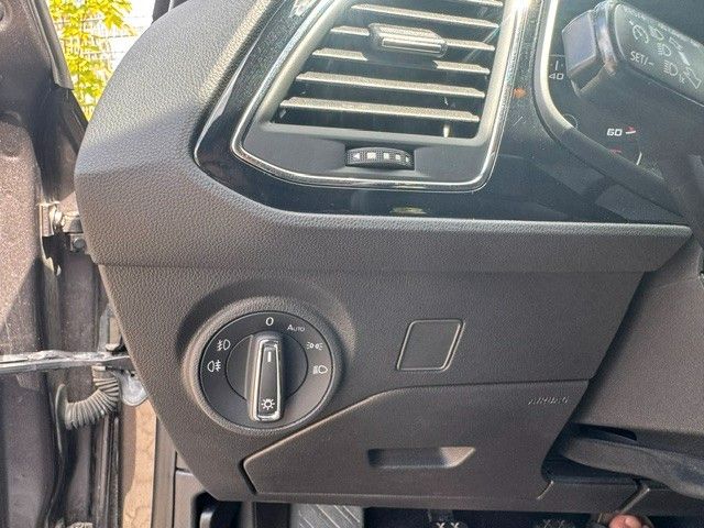 Fahrzeugabbildung SEAT Leon ST Style NAVI PDC MFL