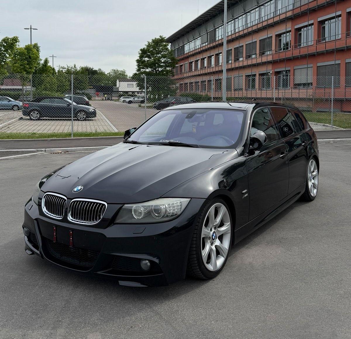 BMW 330