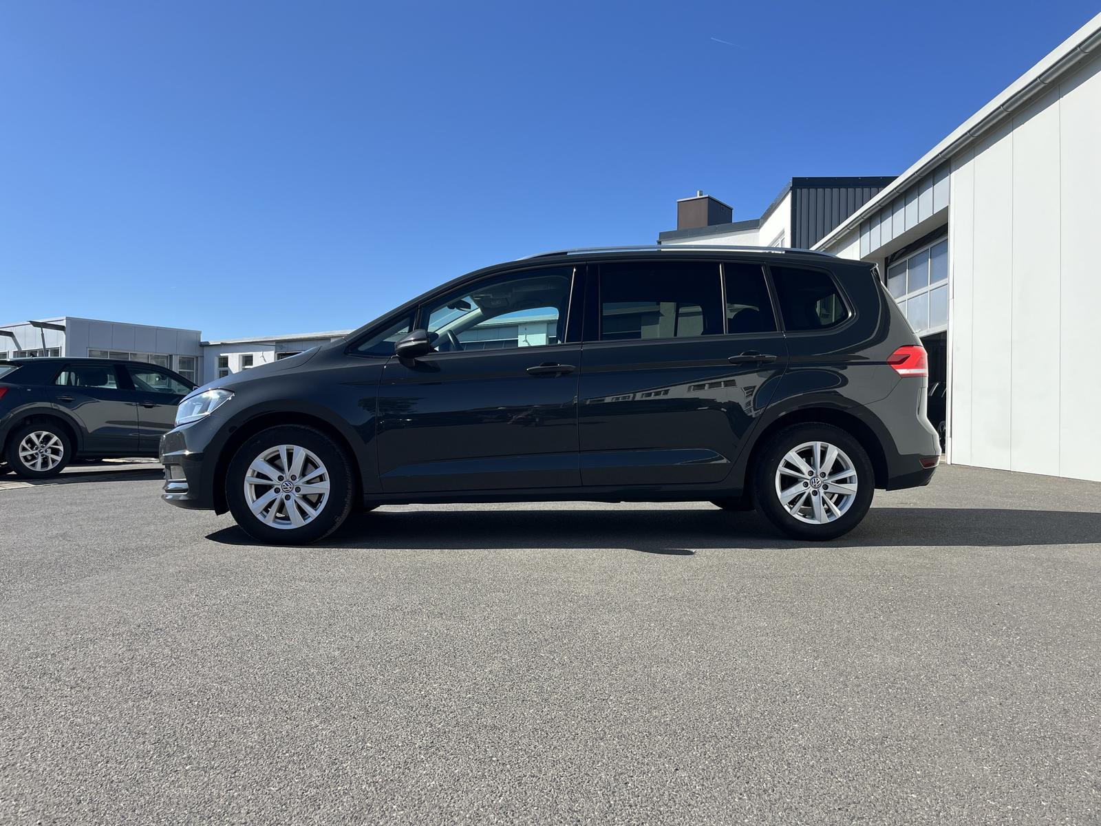 Volkswagen Touran 2.0 TDI Comfortline 135€ m.20% Anz. AHK N