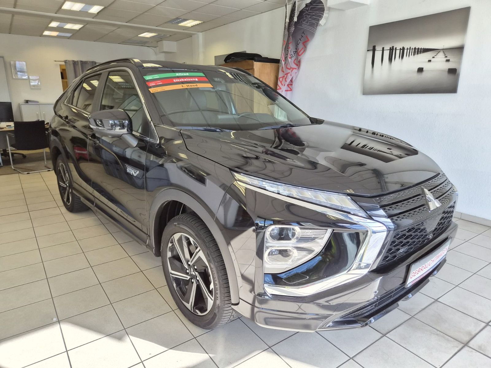 Fahrzeugabbildung Mitsubishi Eclipse Cross / KAMERA / 1. Hand PLUG IN