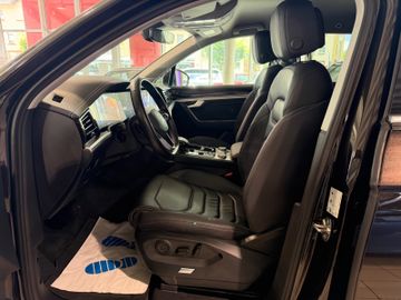 Volkswagen Touareg - 9
