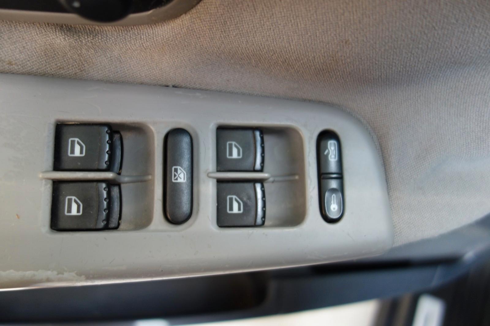 Volkswagen Sharan 2006 — photo 31