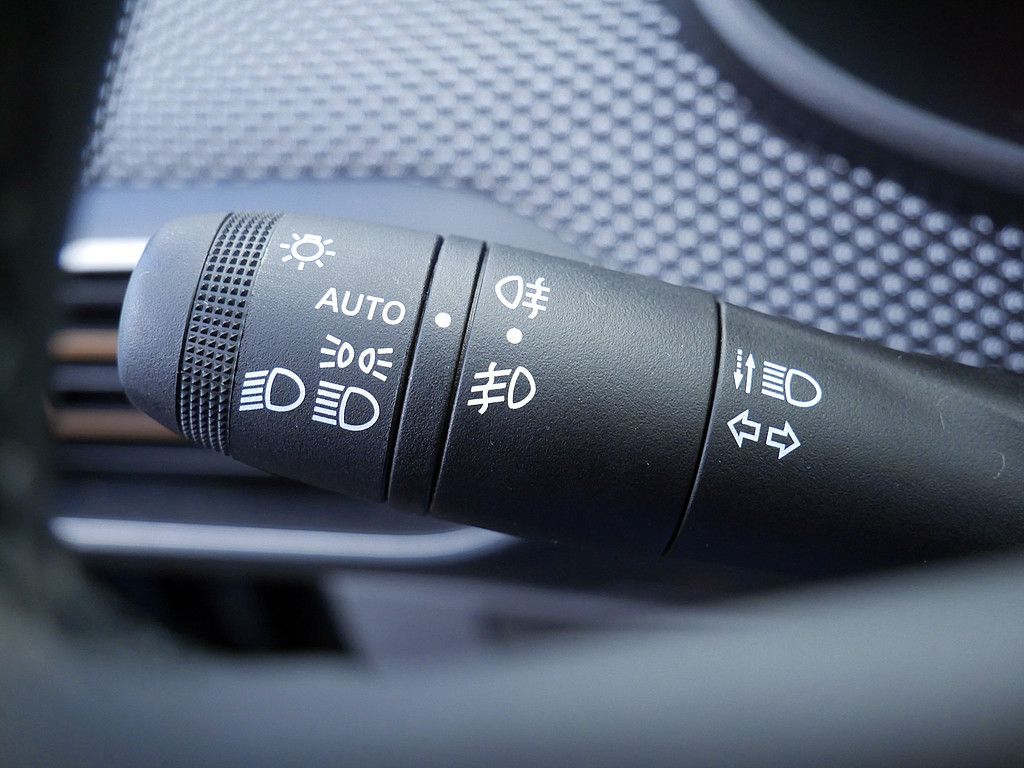 Fahrzeugabbildung Dacia Sandero Stepway Expression TCe 90