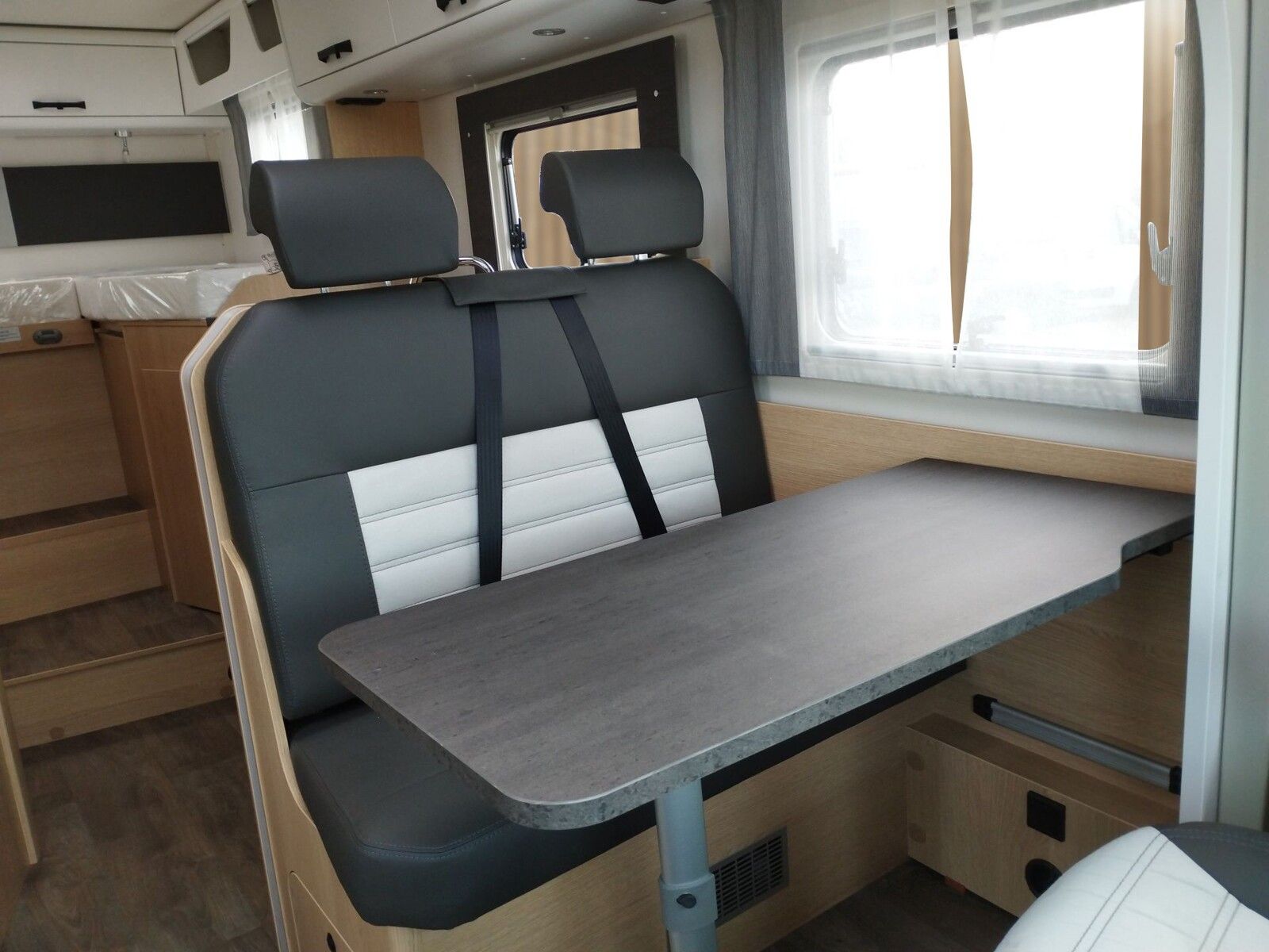 Fahrzeugabbildung Sunlight Adventure T 67S Automatik, Dörr Edition, TV