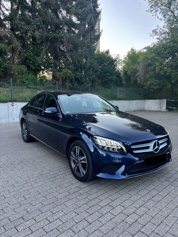 Image of Mercedes-Benz C 180