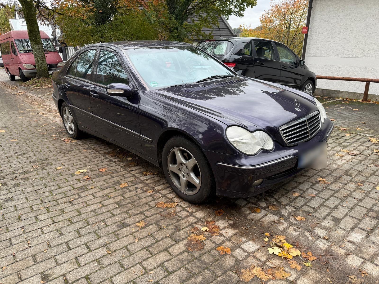 Mercedes-Benz C 200
