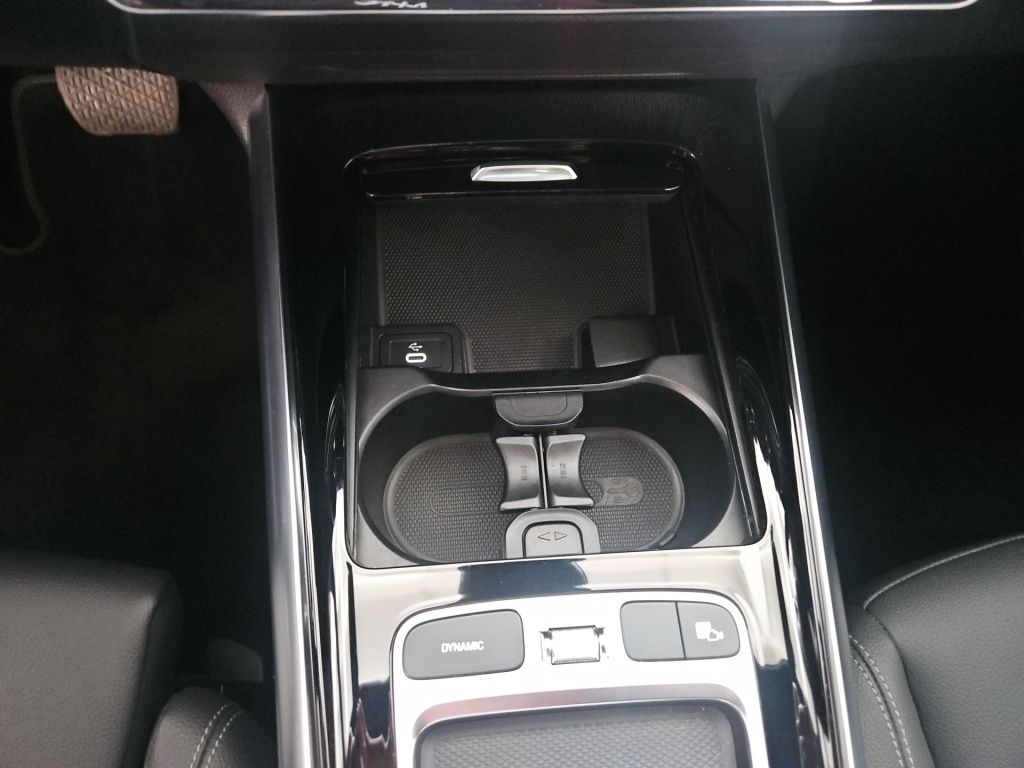 Fahrzeugabbildung Mercedes-Benz B 180 Progressive AHK Navi LED SHZ SpurH KAM DAB