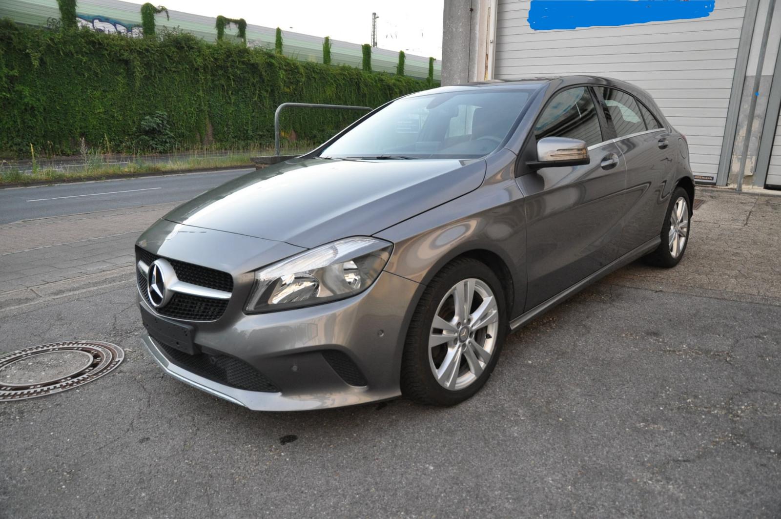 Mercedes-Benz A 200 CDI Urban **Navi-Kamera-Teilleder*