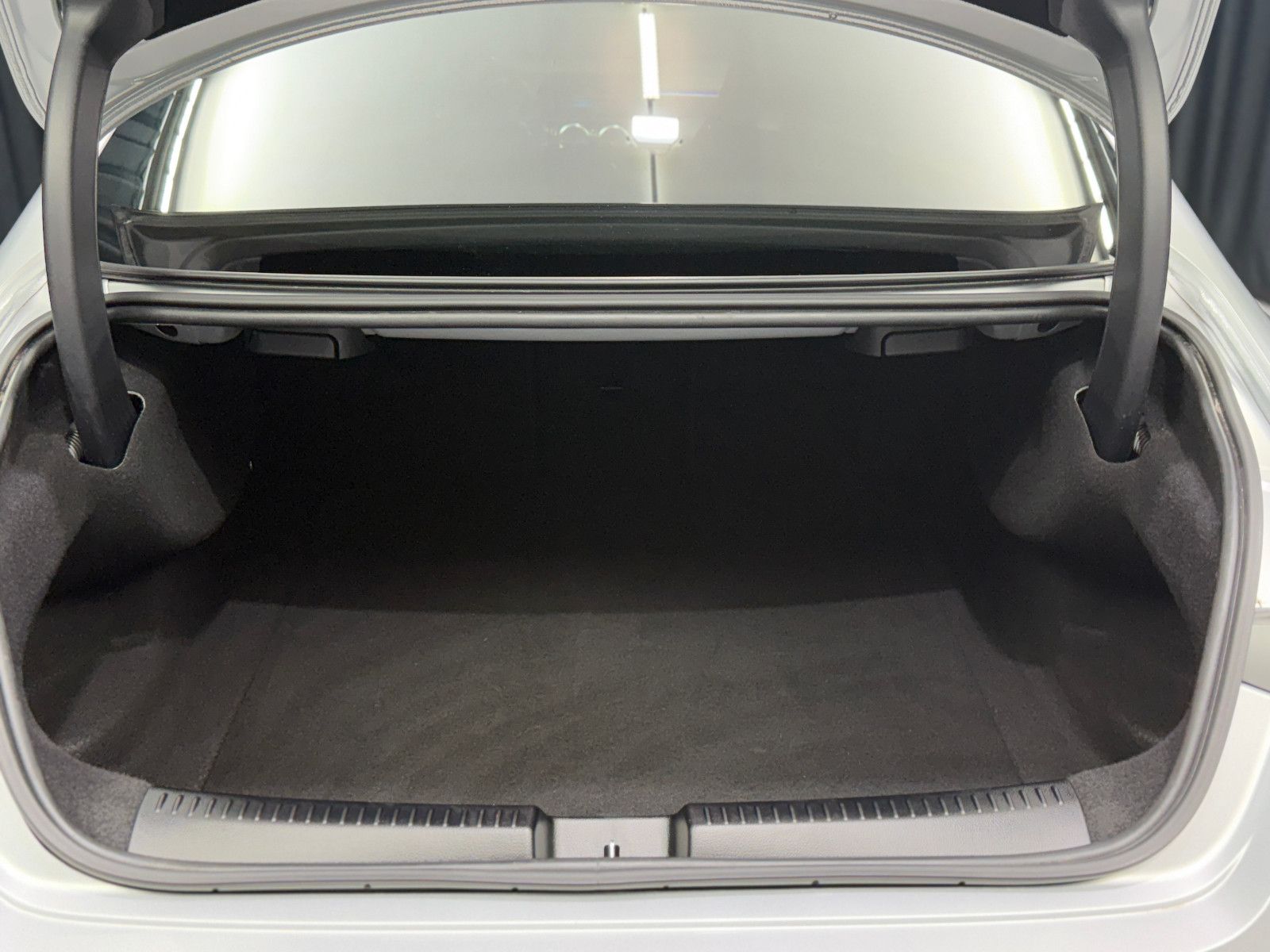 Fahrzeugabbildung Mercedes-Benz CLA 200 d|AMG-LINE|KAMER|BURMESTER|