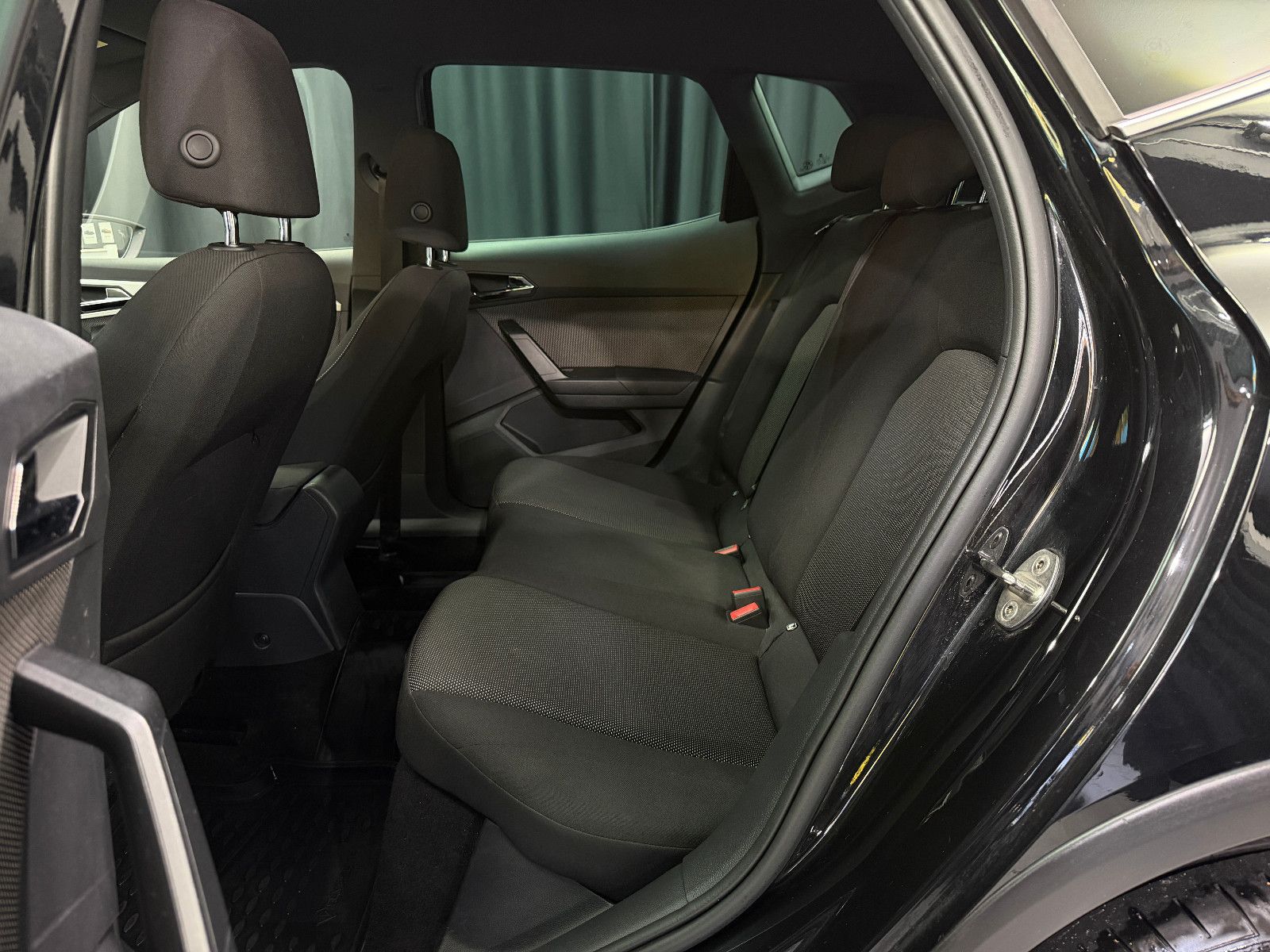 Fahrzeugabbildung SEAT Arona Xcellence|PDC|NAVI|ACC|LED