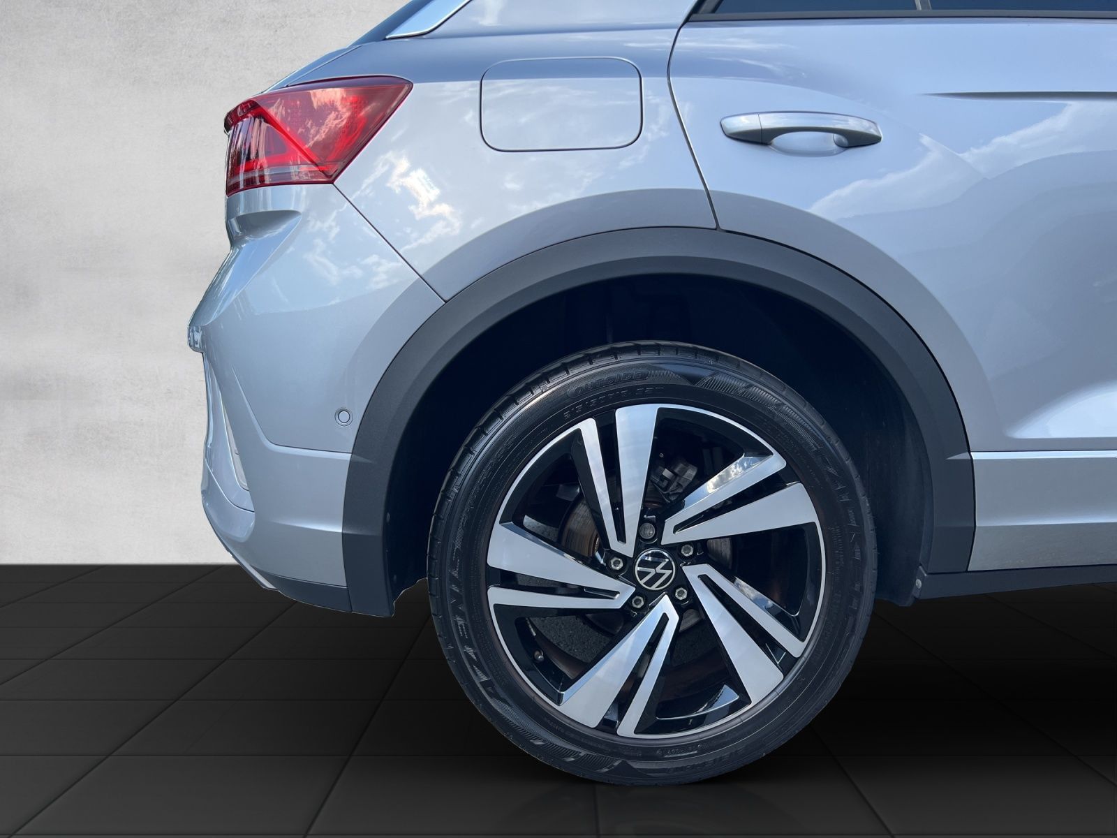 T-Roc R-Line 1.5 TSI DSG Standhzg.