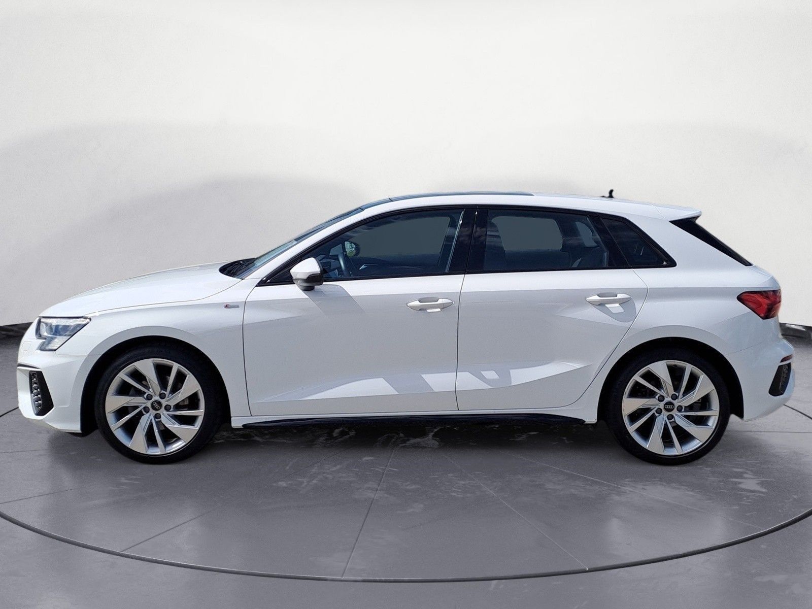 Audi A3 Sportback 35 TFSI S-tronic S-Line AHK Pano imagem 3