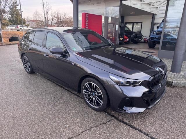 BMW 520d xDrive M Sport/AHK/Travel/Driving Assist