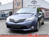 Toyota Avensis Kombi 2.2 Comfort - Toyota Avensis mit Diesel-Antrieb: Kombi