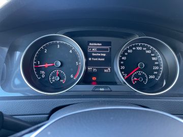 Volkswagen Golf - 7