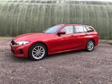 BMW 318 Touring - BMW 318: Rot
