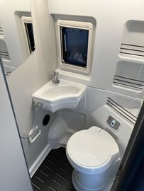 Westfalia Columbus 540 D 140 PS Schlafdach SOLAR SKYVIEW