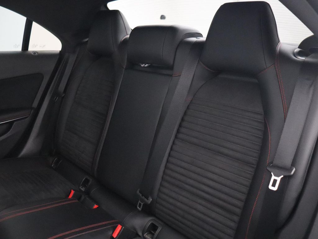 Mercedes-Benz CLA 200 Ambition Motorproblem AMG Styling panora