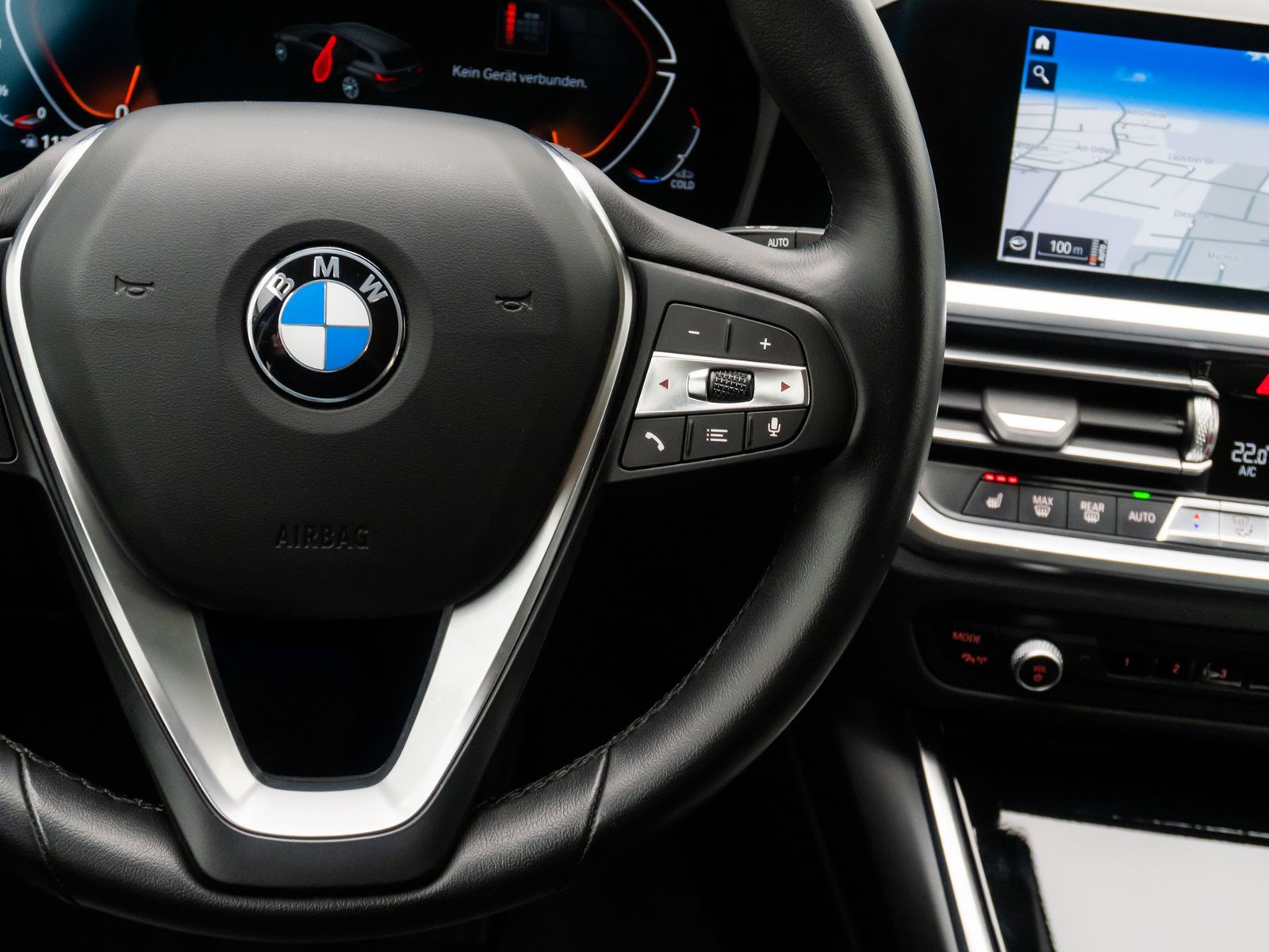 Fahrzeugabbildung BMW 320i Sport Line HUD DAB Lordos Alarm HiFi Komfor