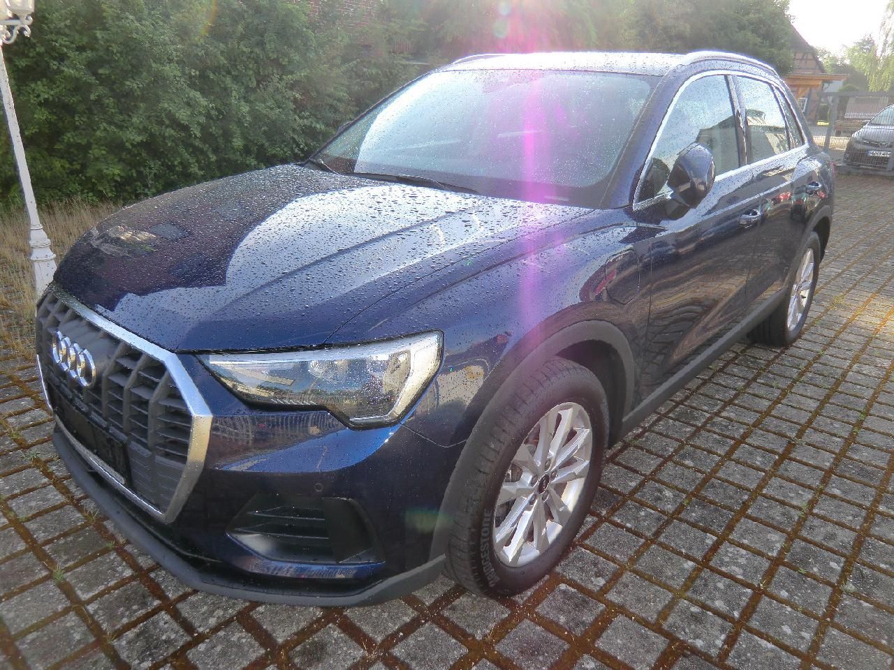 Audi Q3 45 TFSI e basis 8-fach bereift, AHK foto 2