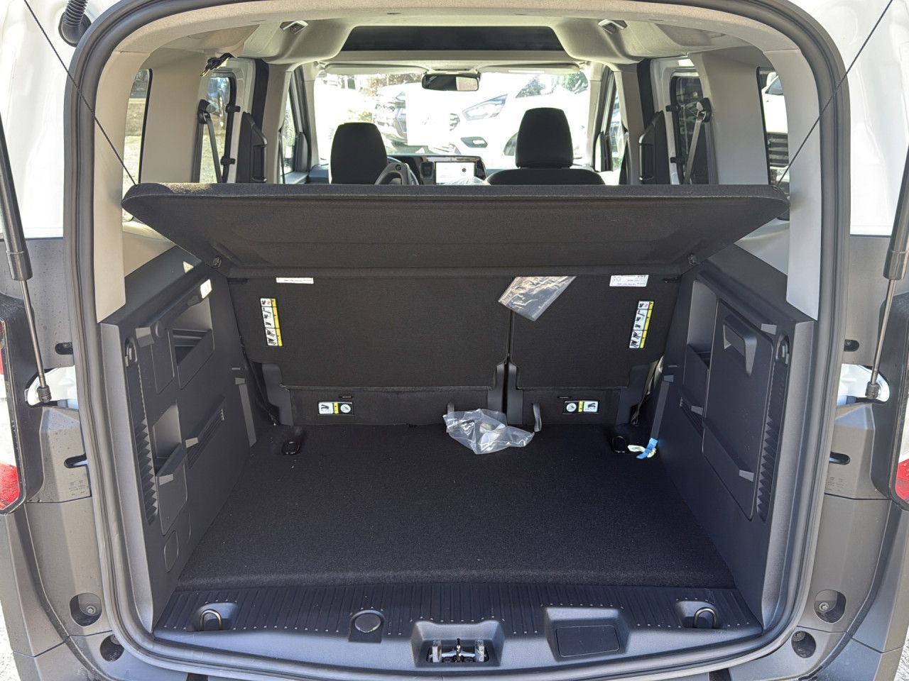 Ford Tourneo Courier - Bild 14