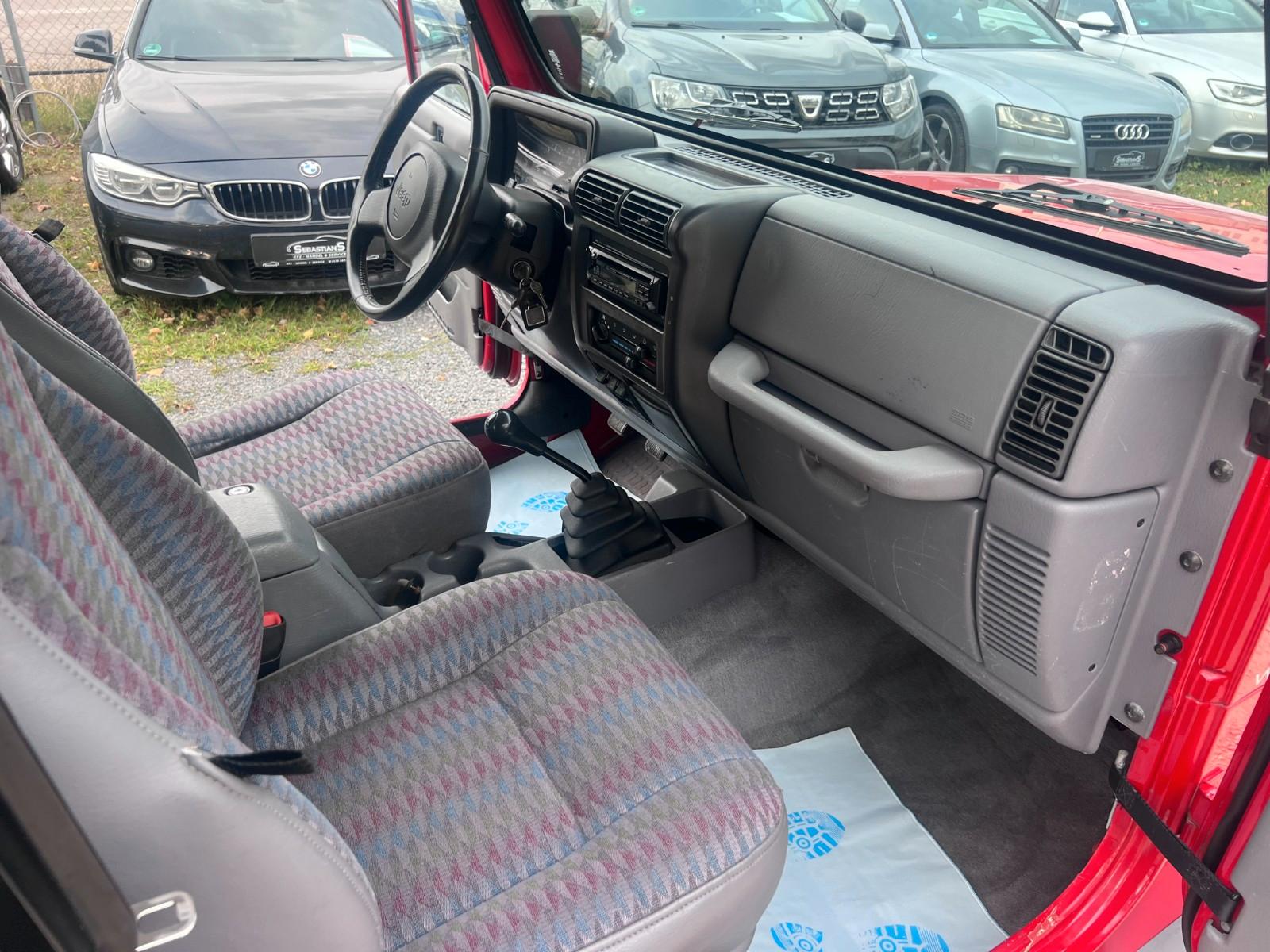 JEEP WRANGLER SPORT 2.5 | 118 ch | 4X4 | BVM | VOLANT CUIR