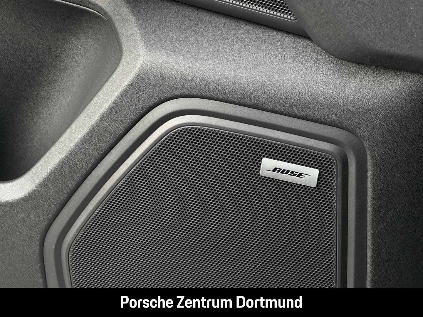 Porsche Macan BOSE Panorama Abstandstempostat 21-Zoll foto 25