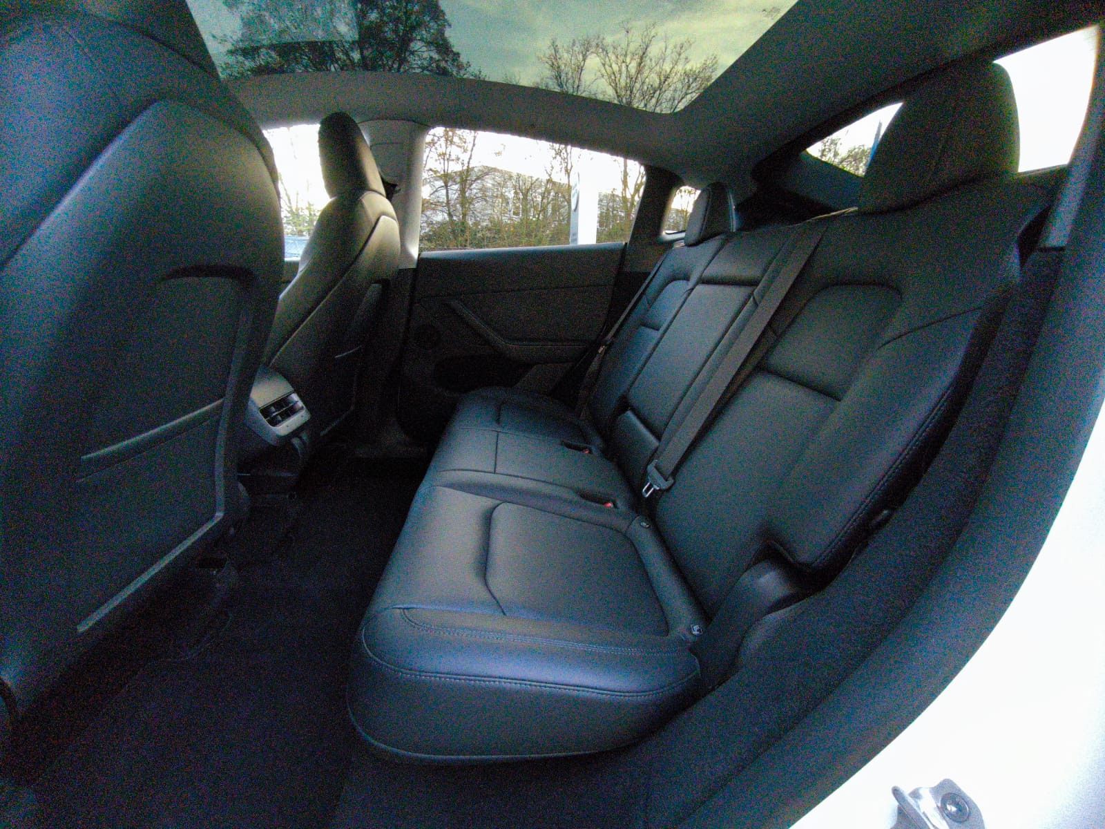 Fahrzeugabbildung Tesla Model Y PERFORM AWD PANO+NAVI+STDHZ+LED+ACC+360+