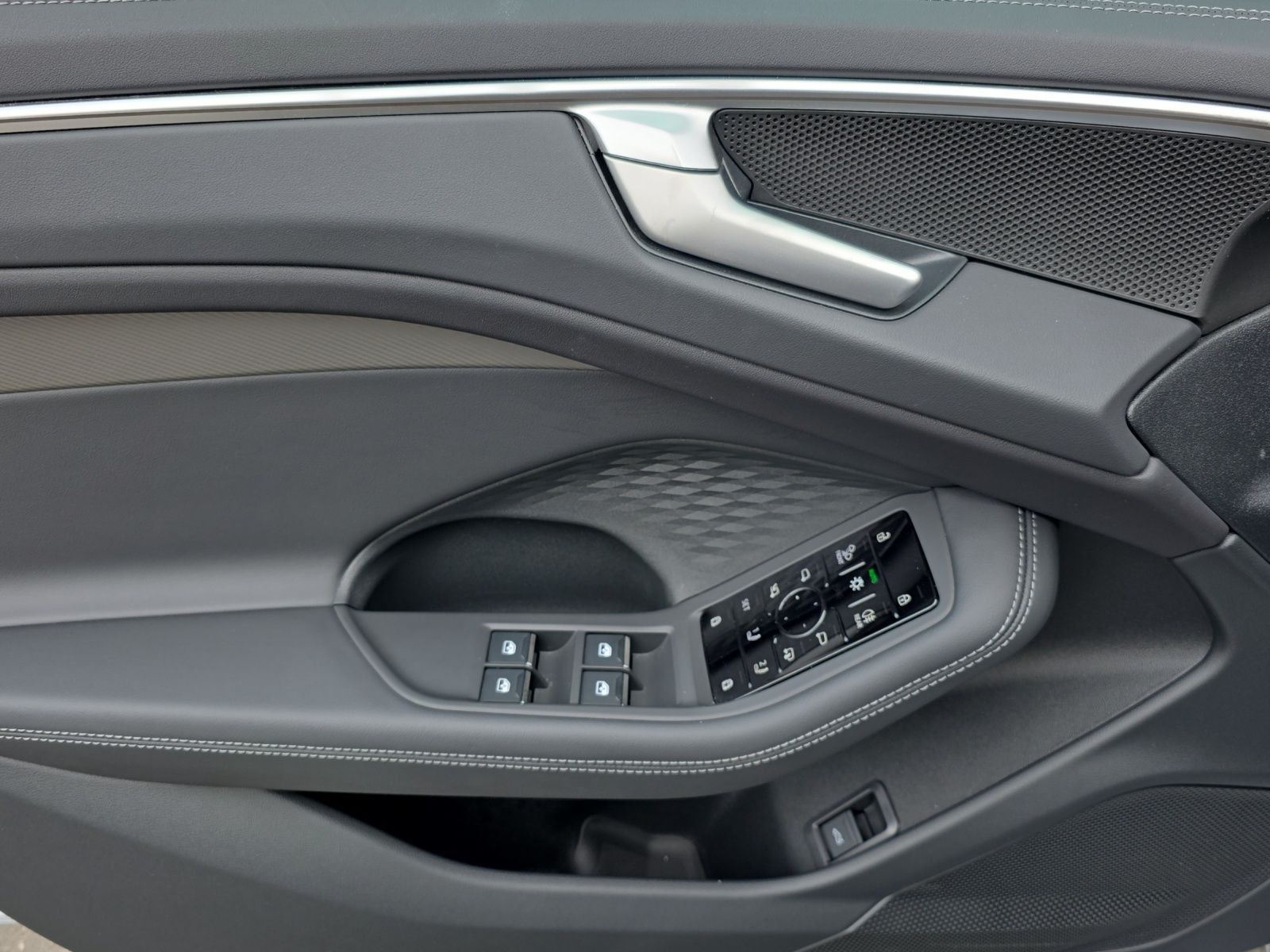 Audi A6 - Bild 8