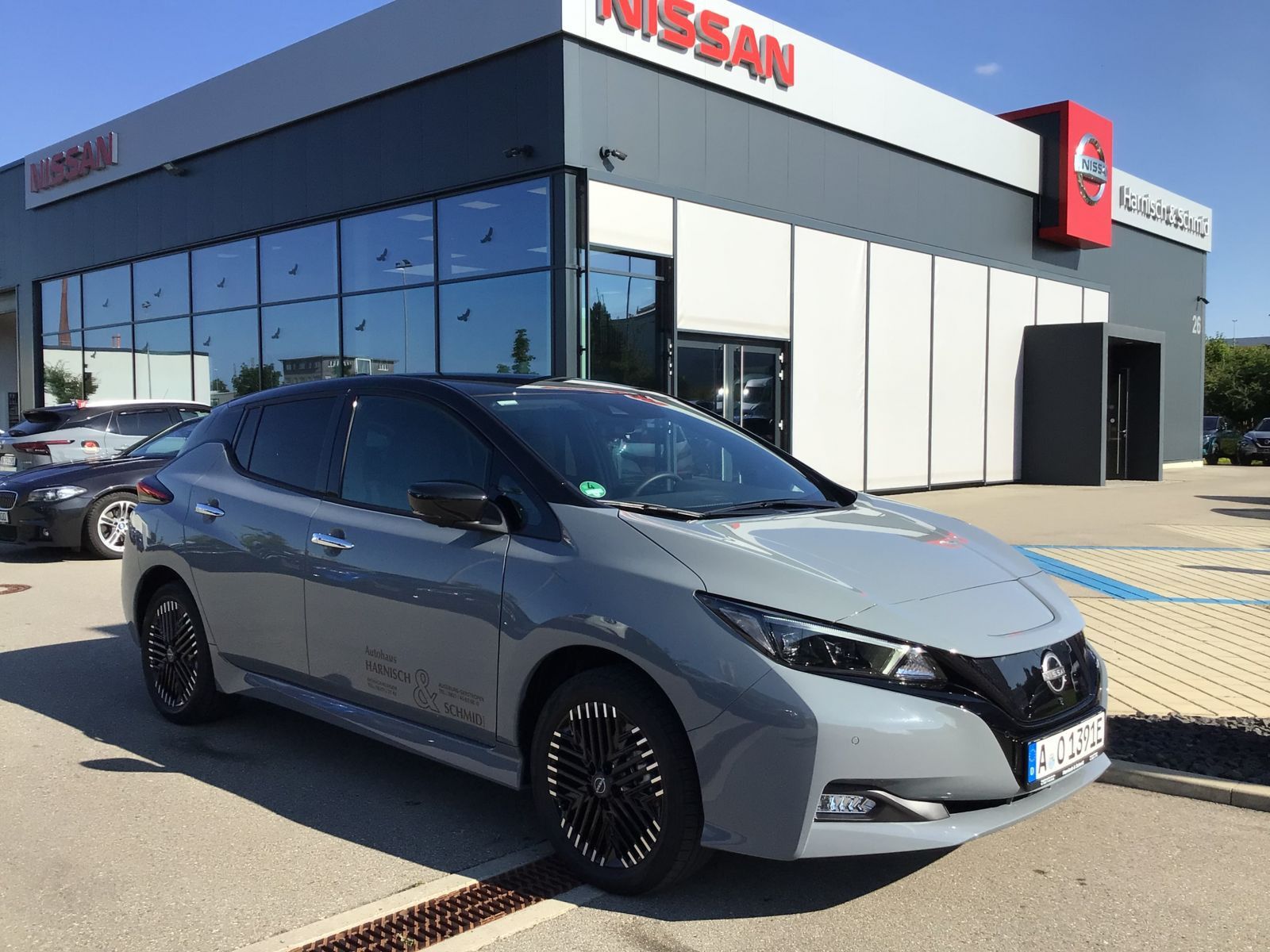 Fahrzeugabbildung Nissan Leaf 59 kWh Direktantrieb - e+ Tekna - 2Farben