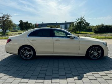 Mercedes E 200 - 5