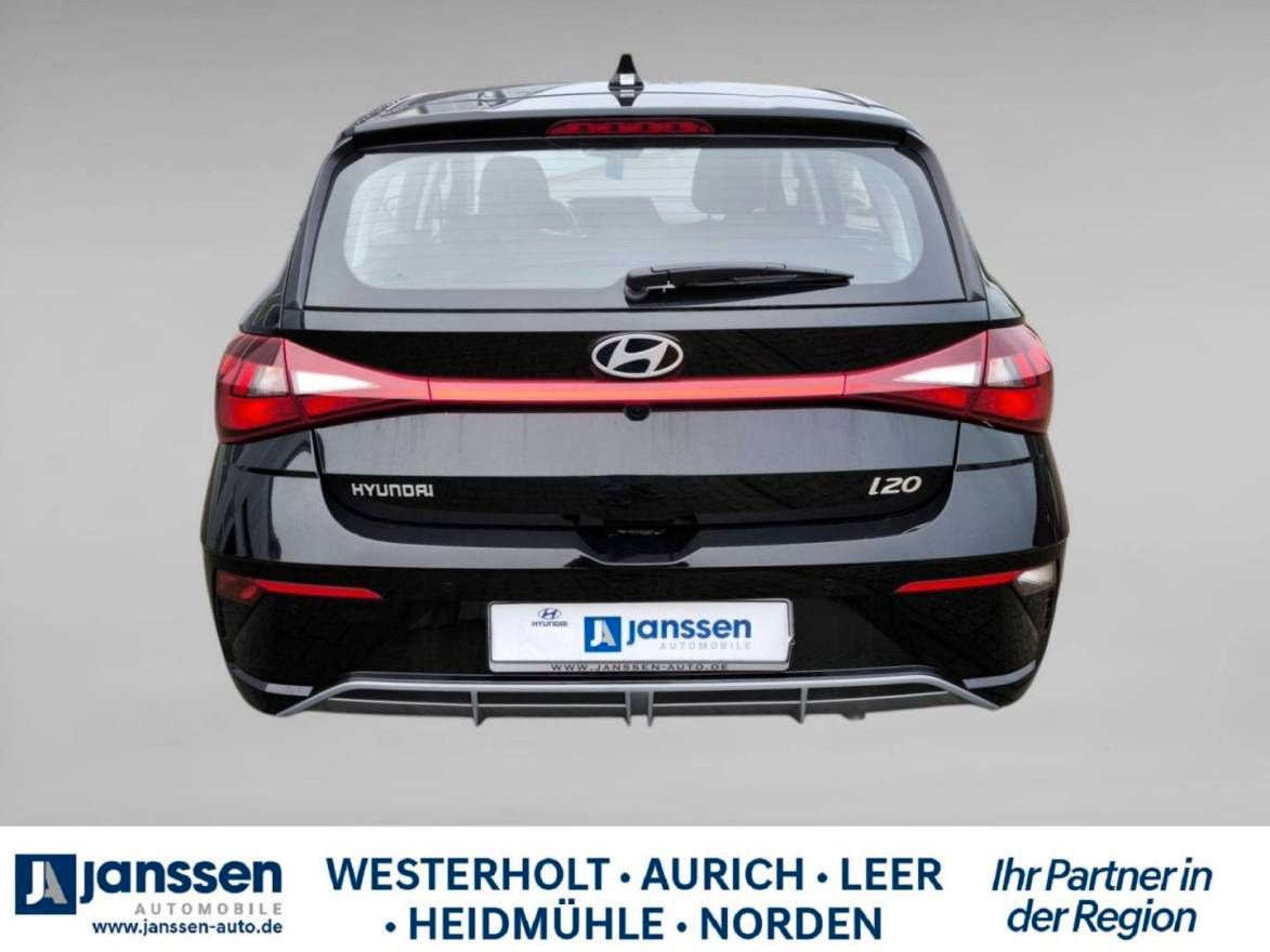 Fahrzeugabbildung Hyundai i20 Select Funktionspaket PDC Navi Rückfahrkamer