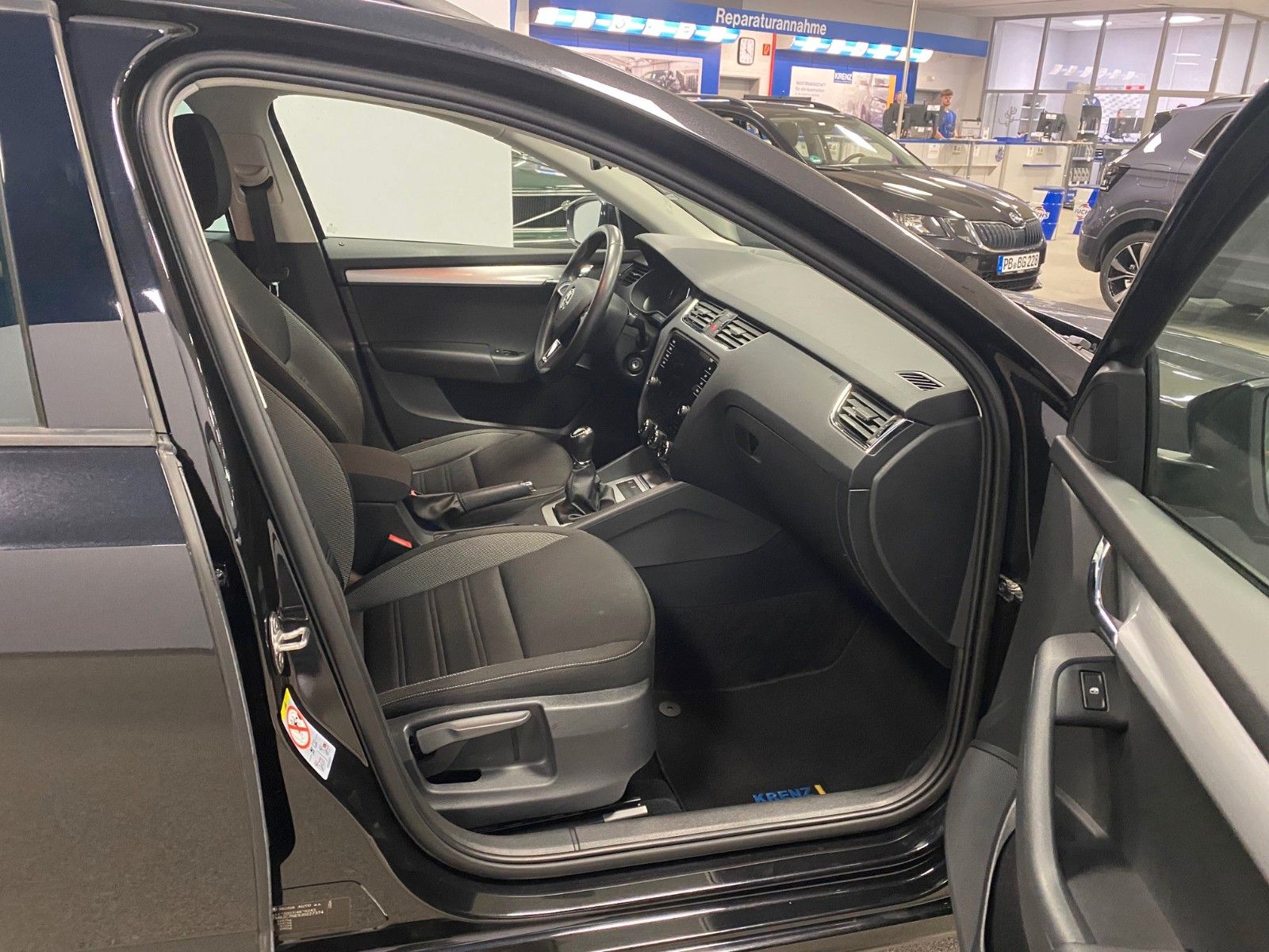 Fahrzeugabbildung SKODA Octavia 1.4 TSI Ambition Combi+NAVI+TEMPOMAT+SHZ