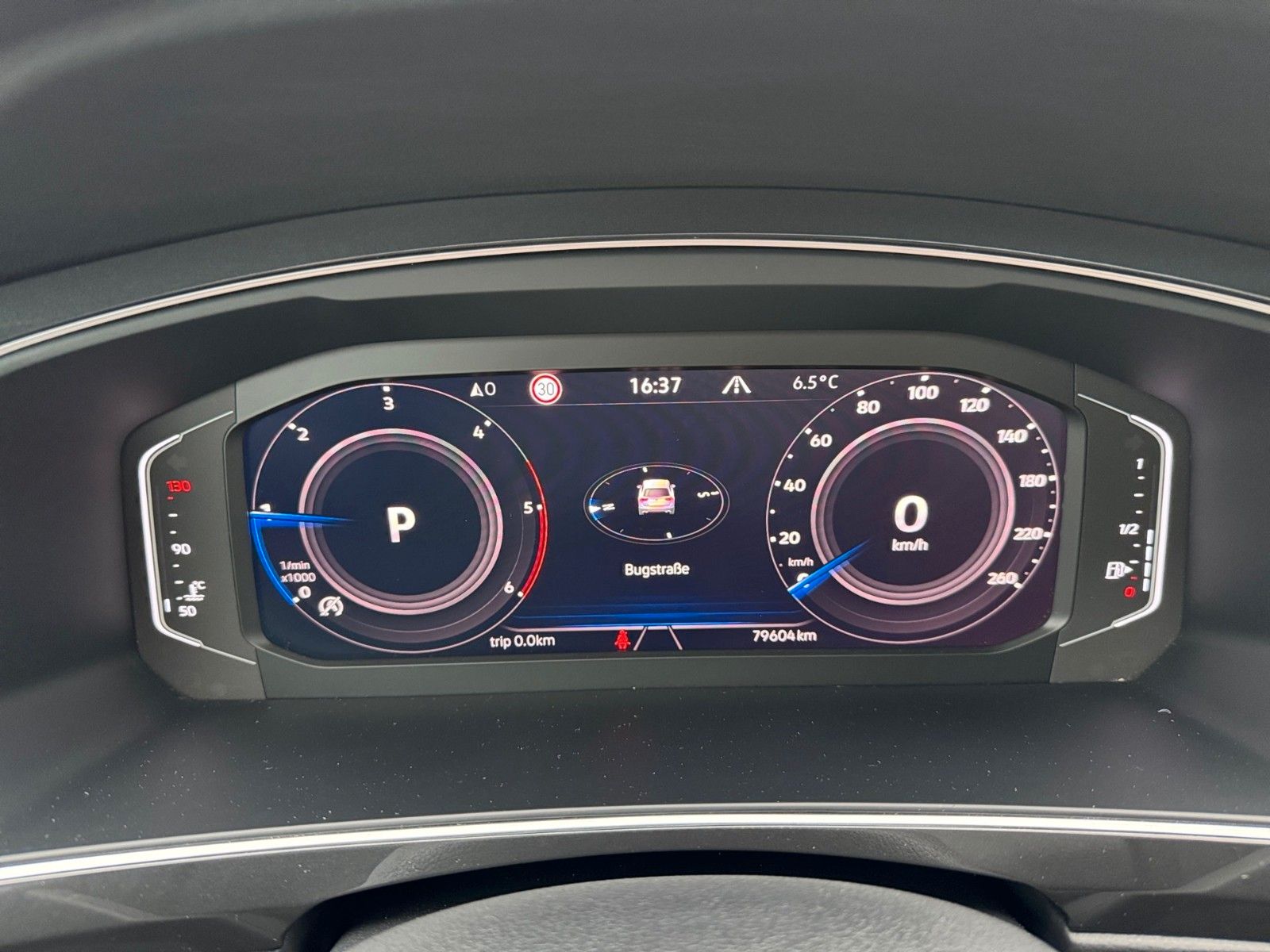 Fahrzeugabbildung Volkswagen Tiguan Elegance 4Motion 2.0 TDI