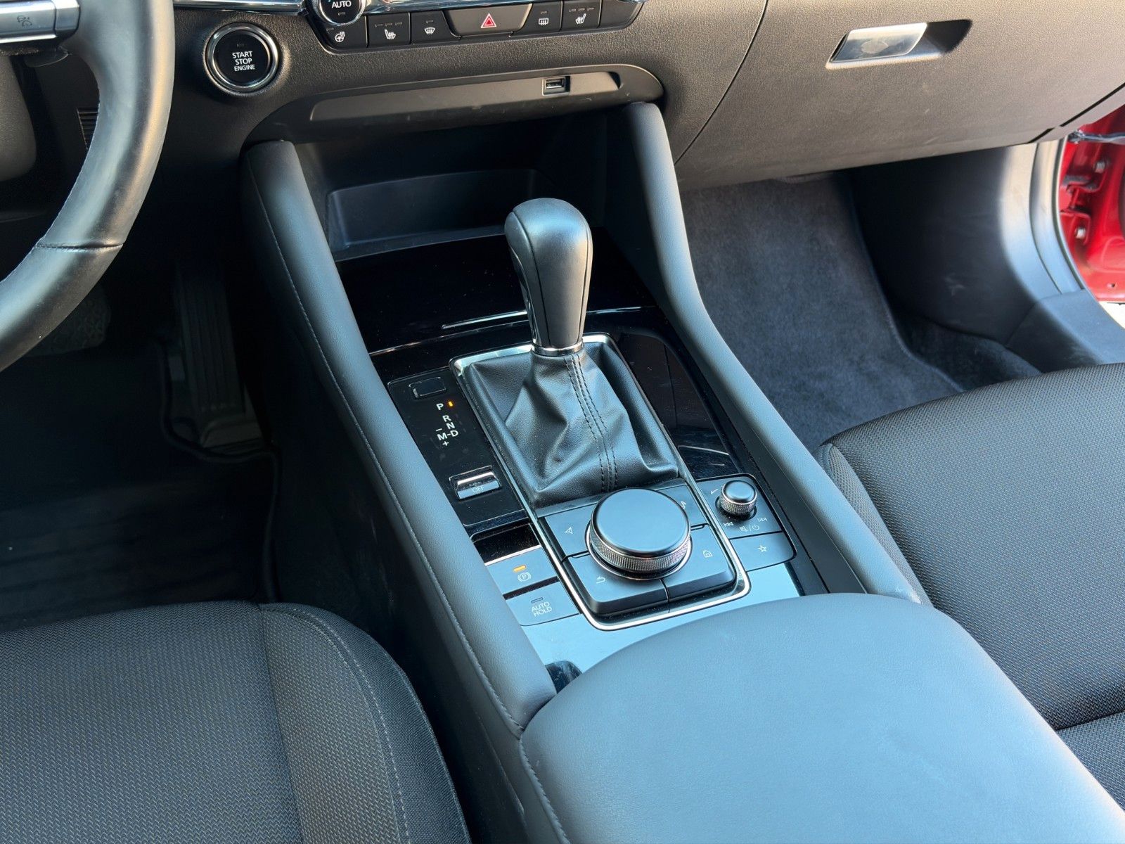 Fahrzeugabbildung Mazda 3 2.0 SKYACTIV-G**360°Cam*HUD*SHZ*LED**