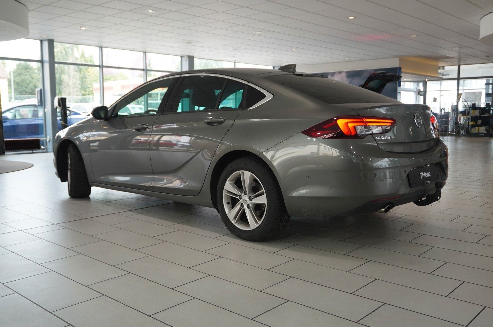 Fahrzeugabbildung Opel Insignia B GS 2.0D DYNAMIC NAVI/LED/KAMERA/AHK