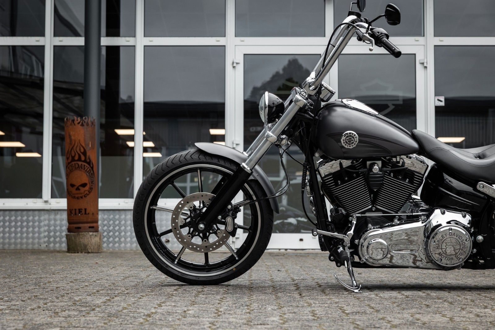Fahrzeugabbildung Harley-Davidson FXSB Breakout 103 - Kesstech/ Fehling ApeLenker