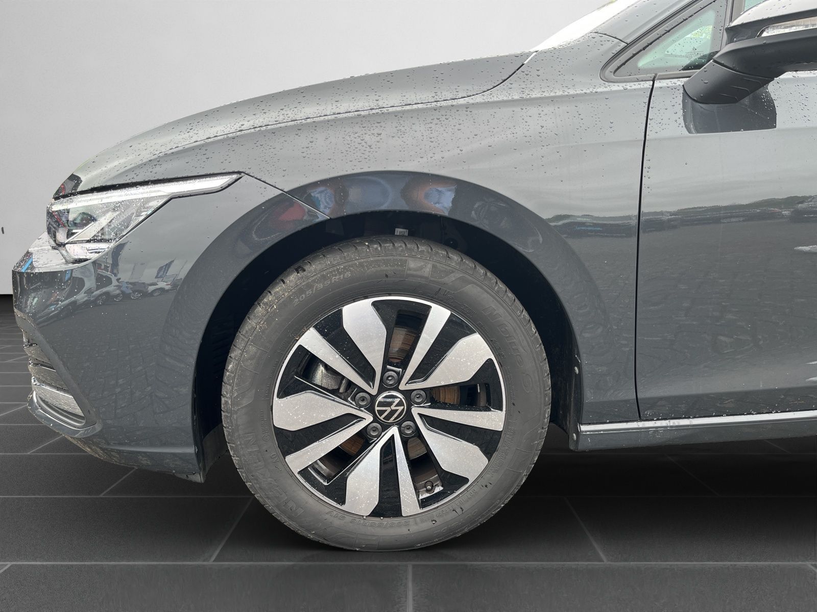 Volkswagen Golf - Bild 9